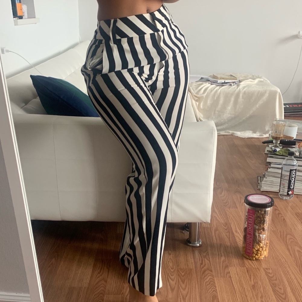 Black /white stripe pant